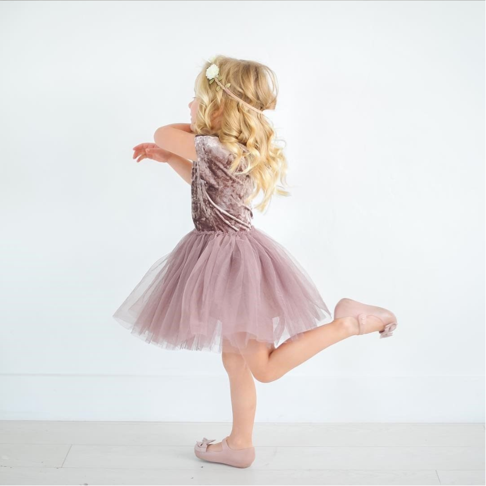 Velvet tutu 2025